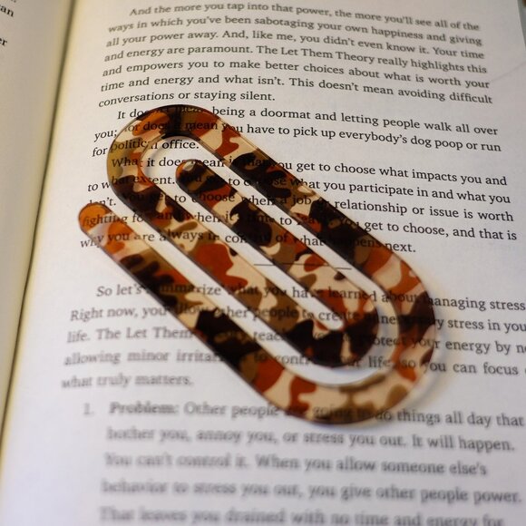 Jumbo Acrylic Paperclip, Handmade, trending, camo, men, page holder, clip - Picture 1 of 2